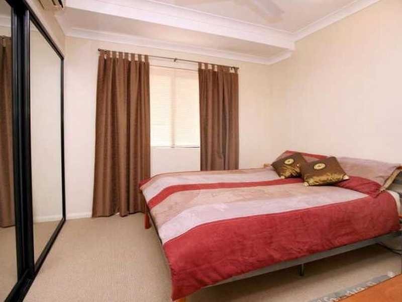 Unit 2/14 Palm Street, Rowes Bay QLD 4810