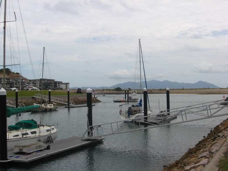 2 Terrace Place, Magnetic Island QLD 4819