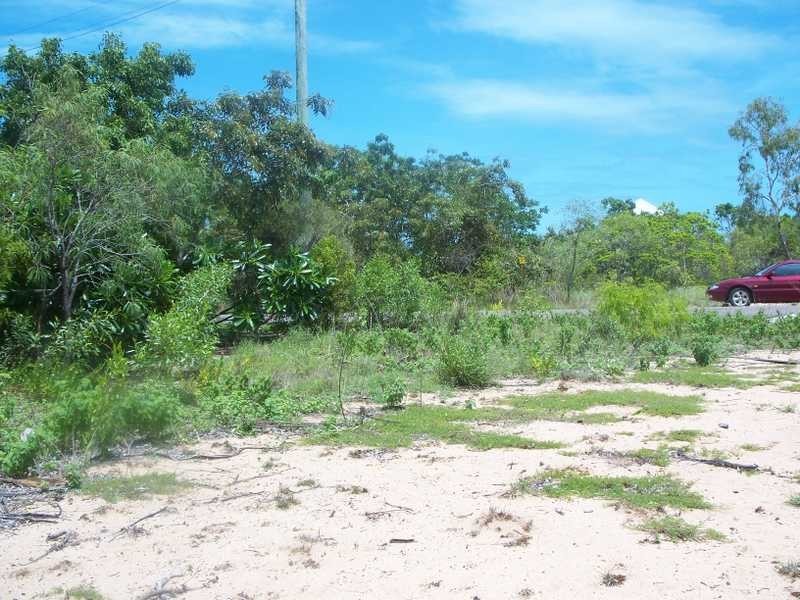 72 Henry Lawson Street, Horseshoe Bay QLD 4819