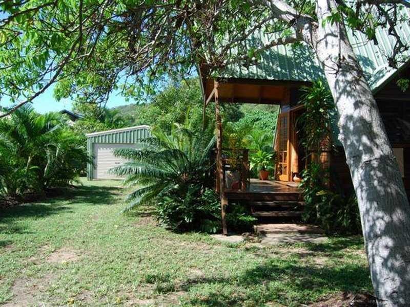 8 Somerset Court, Magnetic Island QLD 4819