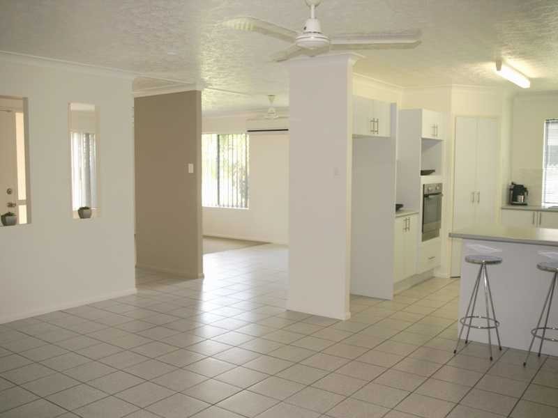 16 Bluebell Way, Kirwan QLD 4817