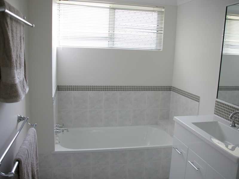 16 Bluebell Way, Kirwan QLD 4817