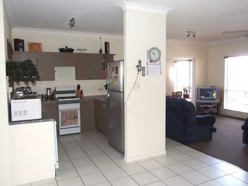 11 Saddle Court, Mount Louisa QLD 4814