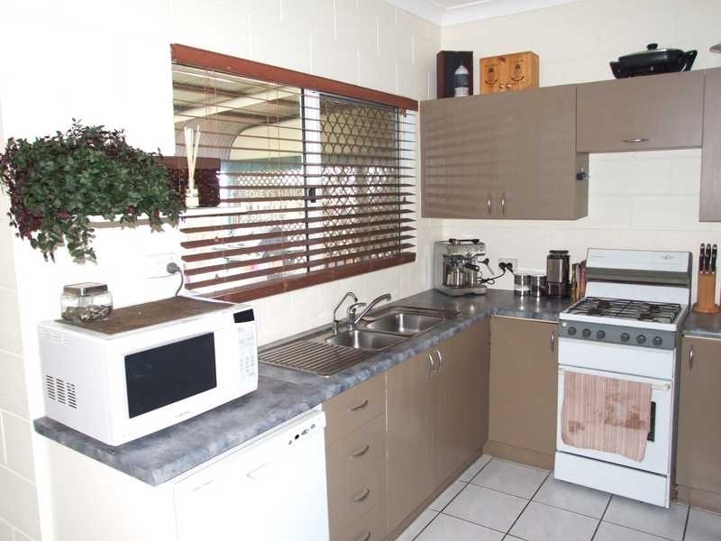 11 Saddle Court, Mount Louisa QLD 4814