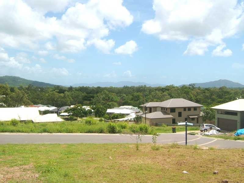 14 Outlook Crescent, Douglas QLD 4814