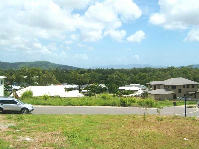 14 Outlook Crescent, Douglas QLD 4814