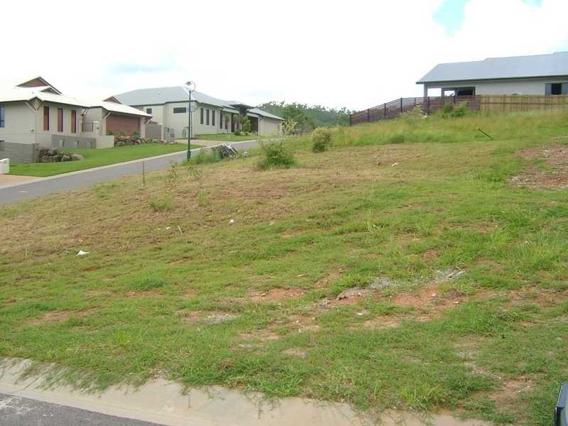 14 Outlook Crescent, Douglas QLD 4814