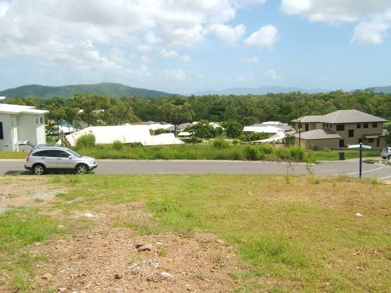 14 Outlook Crescent, Douglas QLD 4814