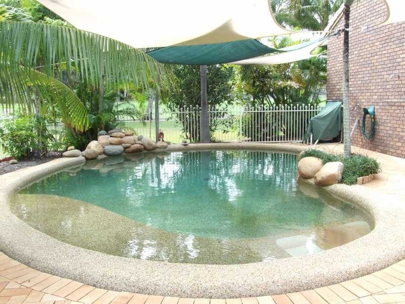 2 Balsam Street, Bushland Beach QLD 4818