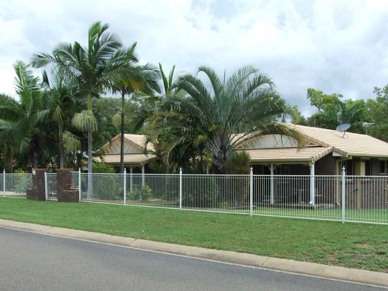 2 Balsam Street, Bushland Beach QLD 4818