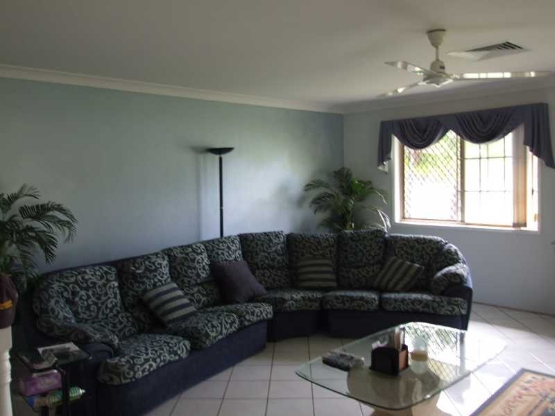 2 Balsam Street, Bushland Beach QLD 4818