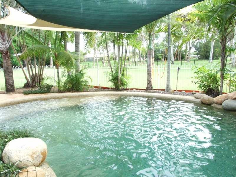 2 Balsam Street, Bushland Beach QLD 4818