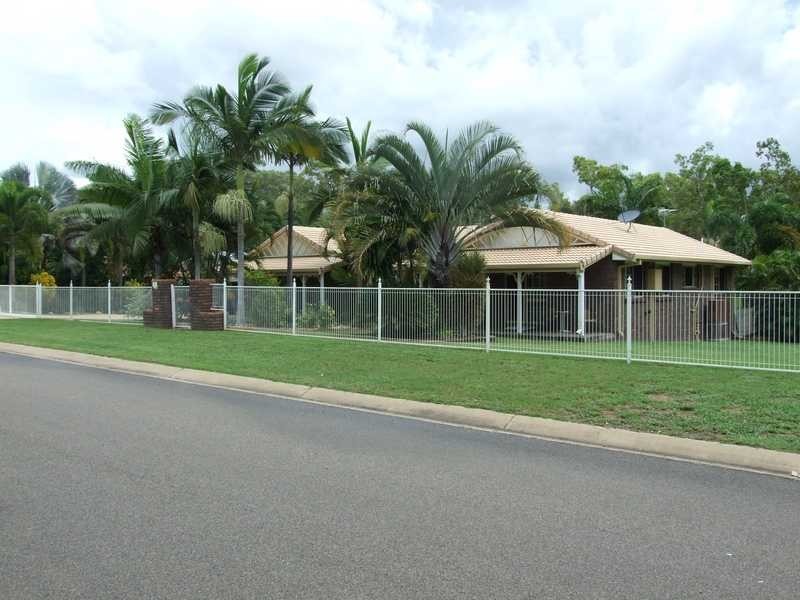 2 Balsam Street, Bushland Beach QLD 4818