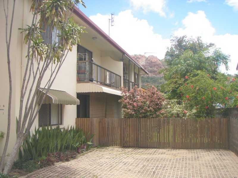 Unit 1/74 Mitchell Street, North Ward QLD 4810