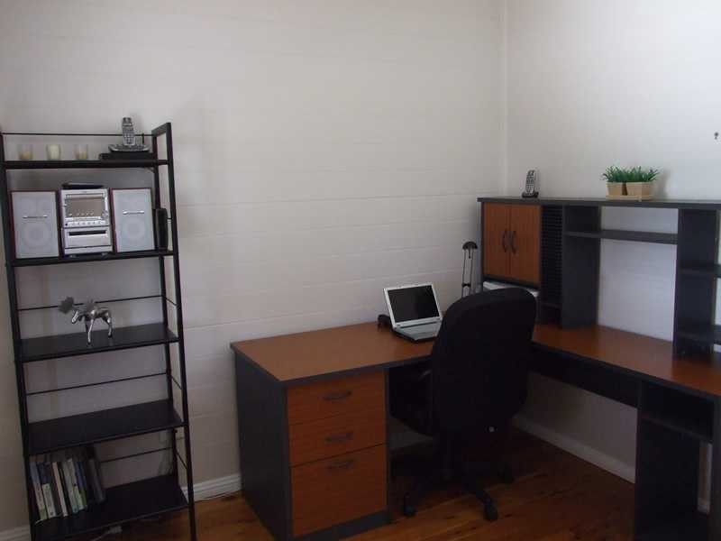 19 Plant Street, West End QLD 4810