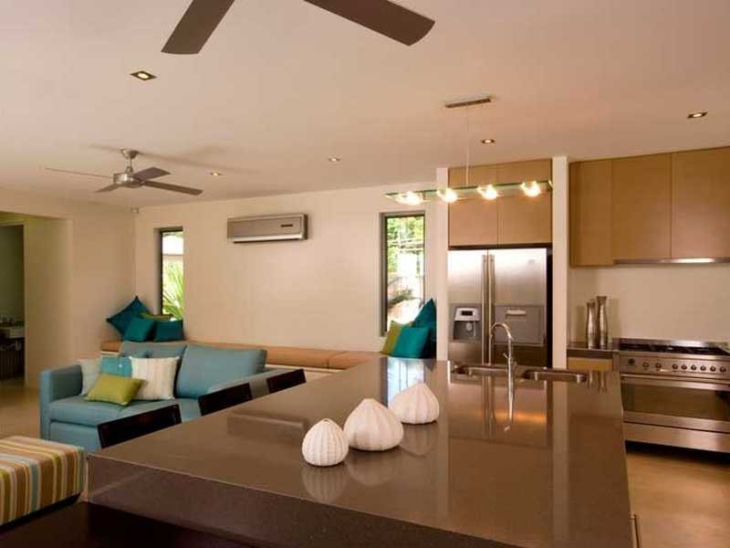 4 Muller Street, Palm Cove QLD 4879