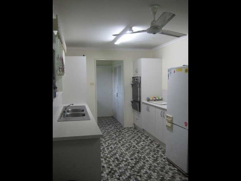 11 Coates Street, Mount Louisa QLD 4814