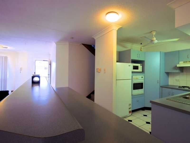 Unit 4/76 Mitchell Street, North Ward QLD 4810