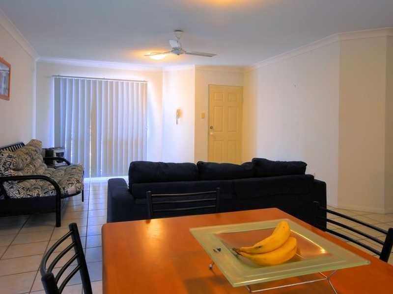 Unit 4/76 Mitchell Street, North Ward QLD 4810