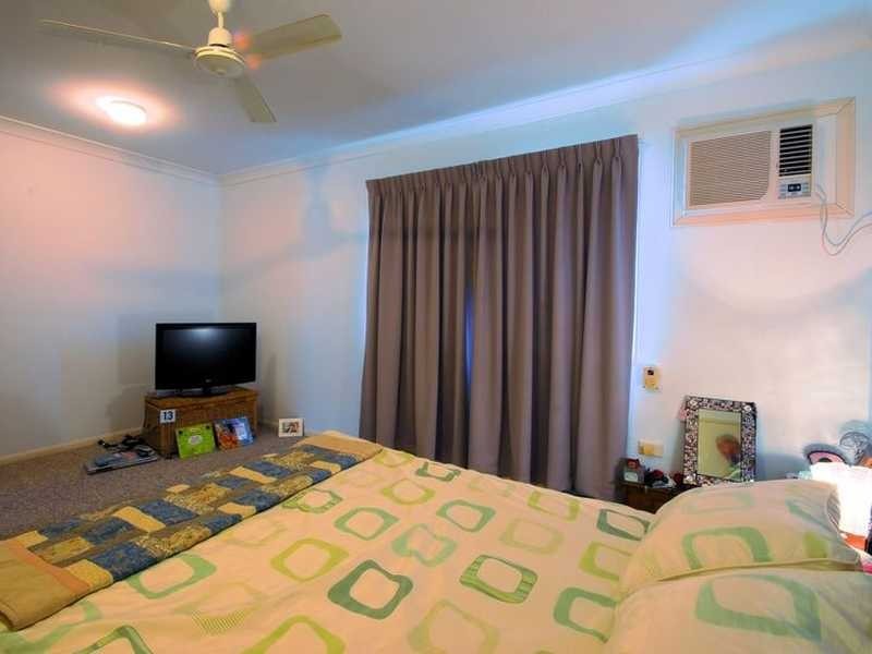 Unit 4/76 Mitchell Street, North Ward QLD 4810