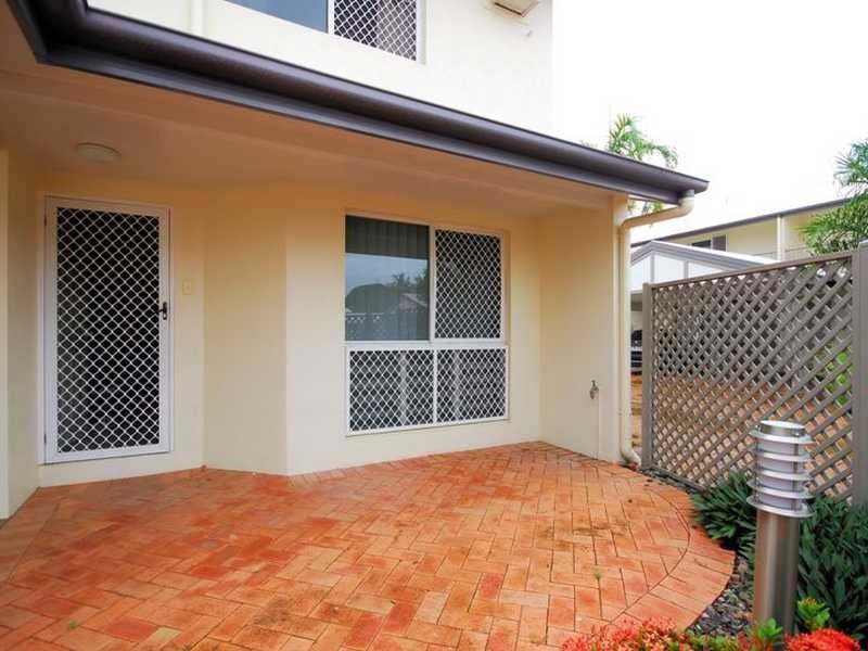 Unit 4/76 Mitchell Street, North Ward QLD 4810
