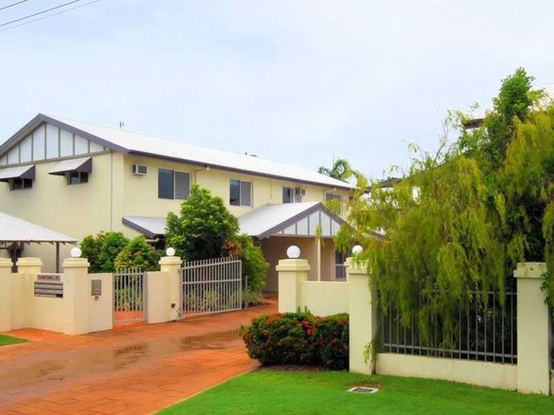 Unit 4/76 Mitchell Street, North Ward QLD 4810