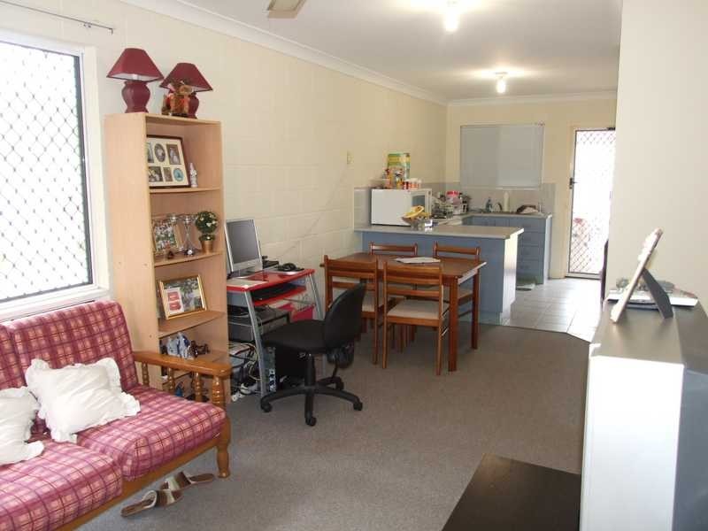 Unit 1/28 Henry Street, West End QLD 4810