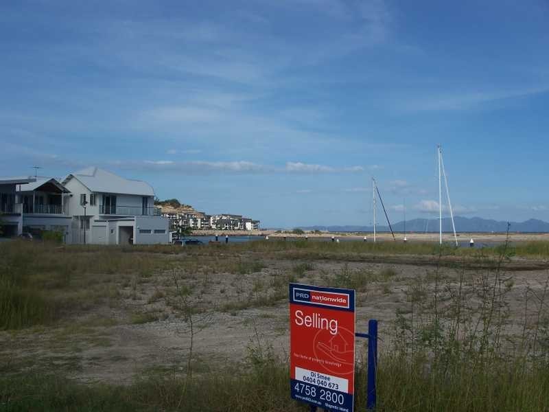 9 Terrace Place, Magnetic Island QLD 4819