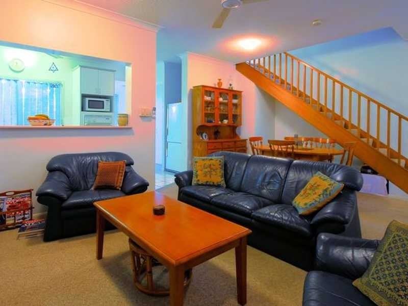 Unit 10/4 Cheyne Street, Pimlico QLD 4812