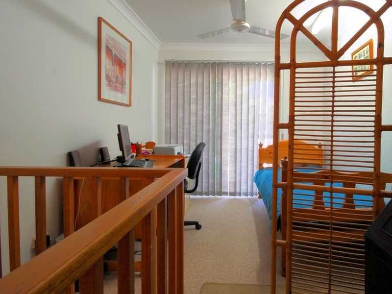 Unit 10/4 Cheyne Street, Pimlico QLD 4812