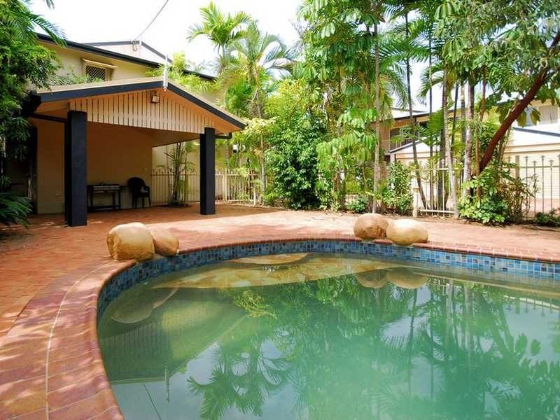Unit 10/4 Cheyne Street, Pimlico QLD 4812