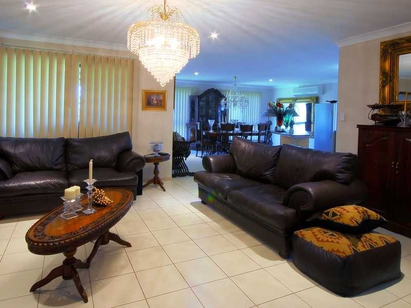 15 Minstrel Court, Bushland Beach QLD 4818