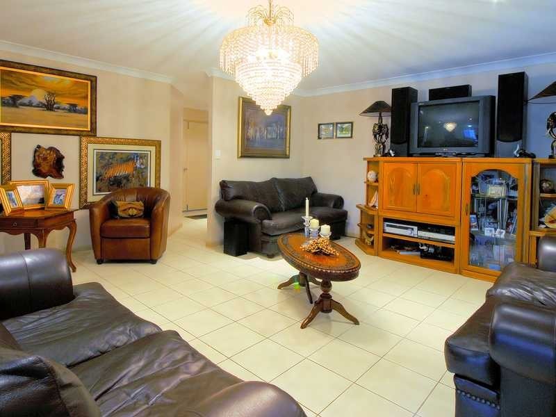 15 Minstrel Court, Bushland Beach QLD 4818