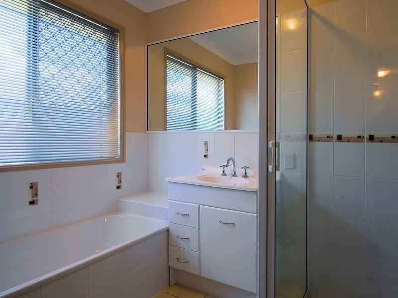 15 Minstrel Court, Bushland Beach QLD 4818