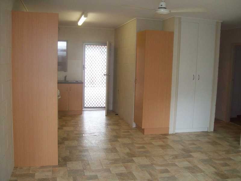 Unit 5/5 Macintosh Street, Hermit Park QLD 4812