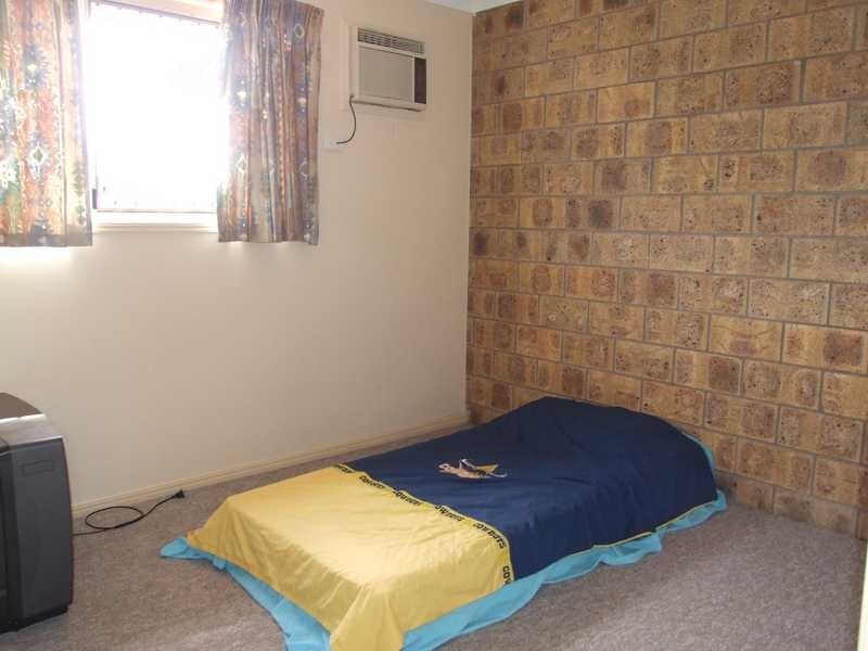 Unit 4/76 Thirteenth Avenue, Railway Estate QLD 4810