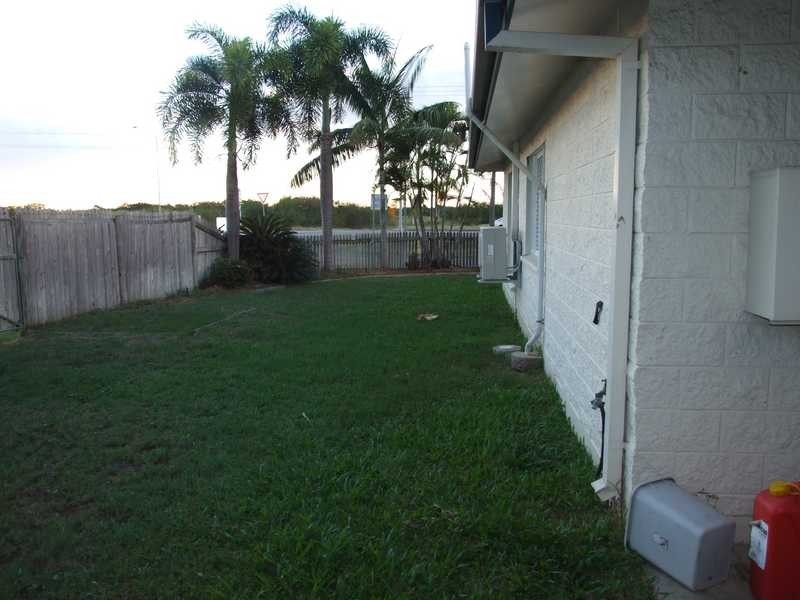 22 University Rd, Wulguru QLD 4811