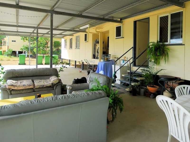 26 Townsville Street, West End QLD 4810