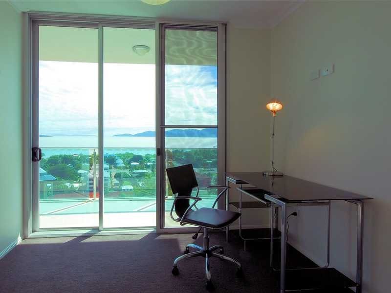 Apartment 11/1 Little Street, Townsville QLD 4810