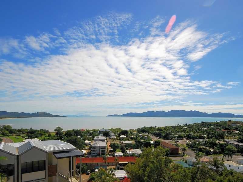Apartment 11/1 Little Street, Townsville QLD 4810