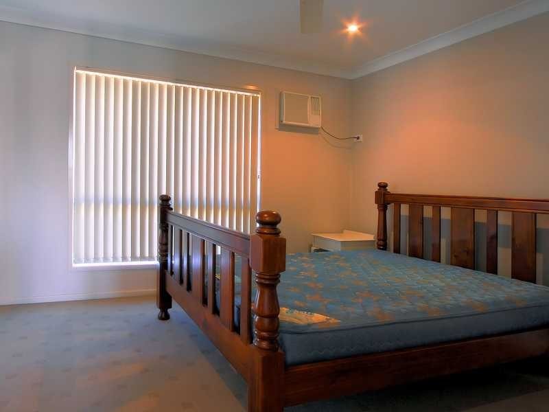 12 Beaconsfield Avenue, Kirwan QLD 4817
