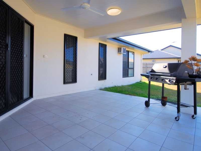 12 Beaconsfield Avenue, Kirwan QLD 4817