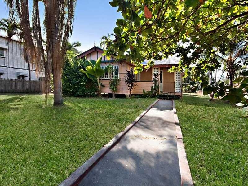 42 French Street, Pimlico QLD 4812