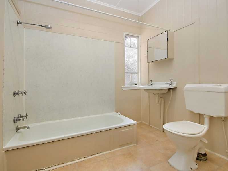 42 French Street, Pimlico QLD 4812