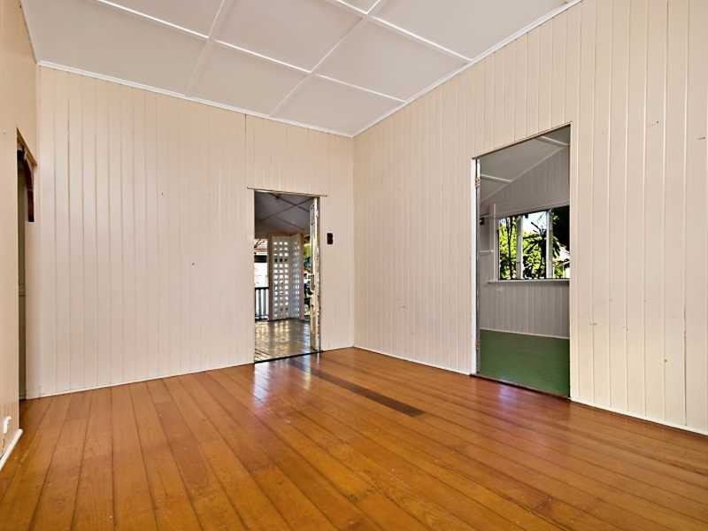 42 French Street, Pimlico QLD 4812