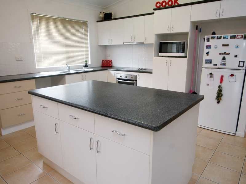 12 Drummond Court, Kirwan QLD 4817