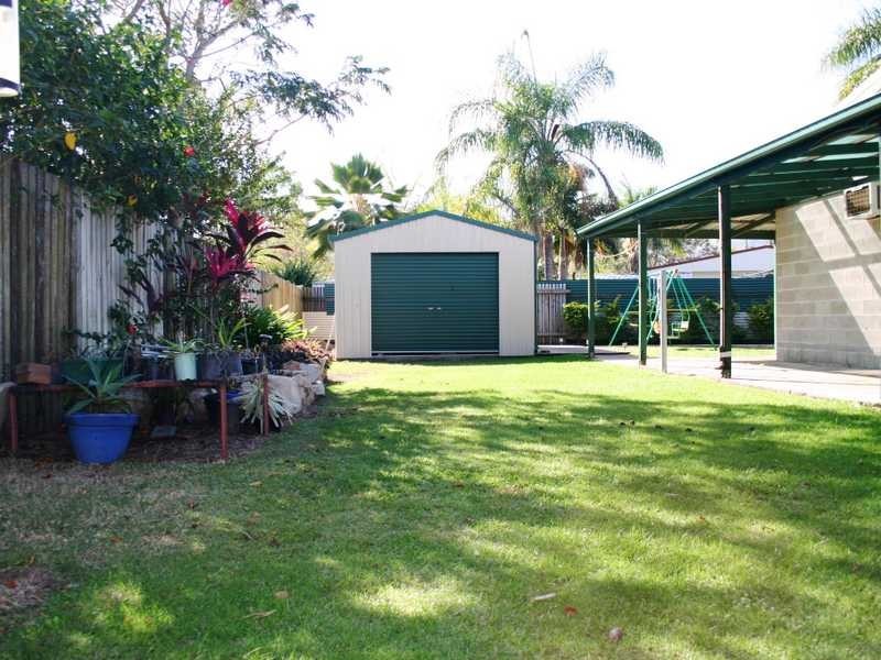 12 Rossato Crescent, Rasmussen QLD 4815