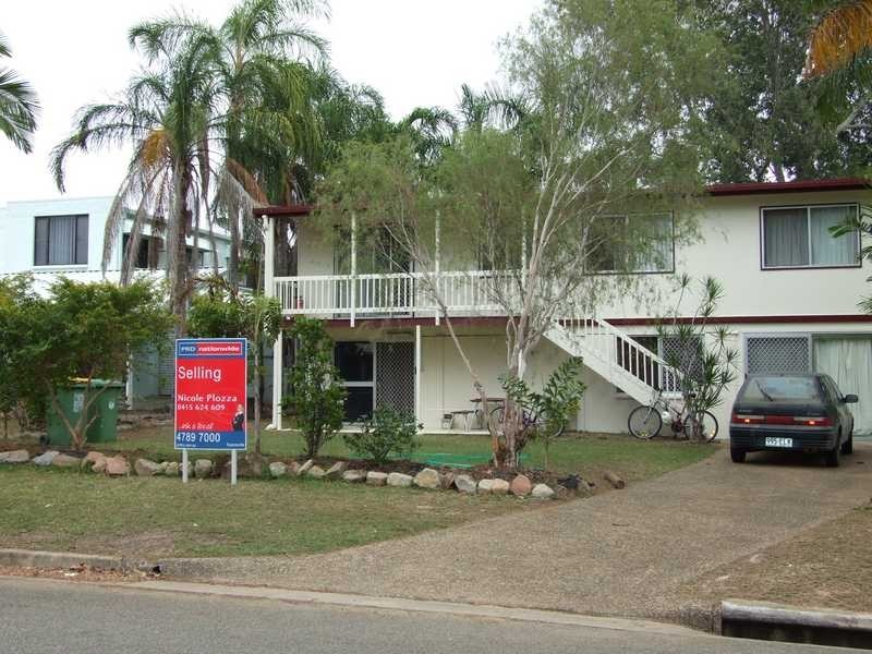 17 Gelling Crescent, Douglas QLD 4814