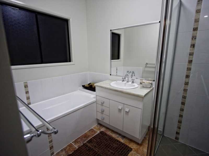 42 Dunlop Street, Kelso QLD 4815