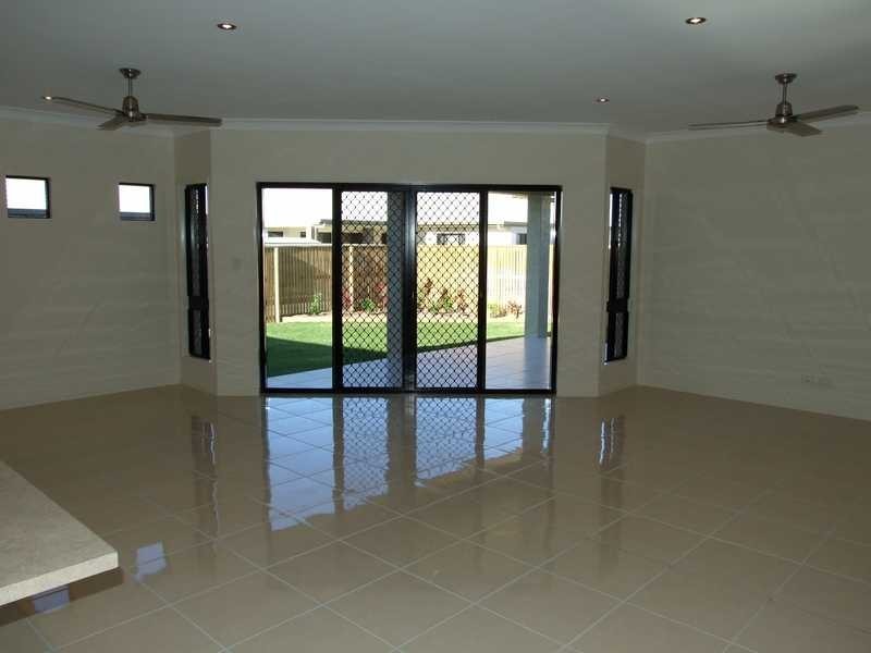 16 Dugong Court, Bushland Beach QLD 4818